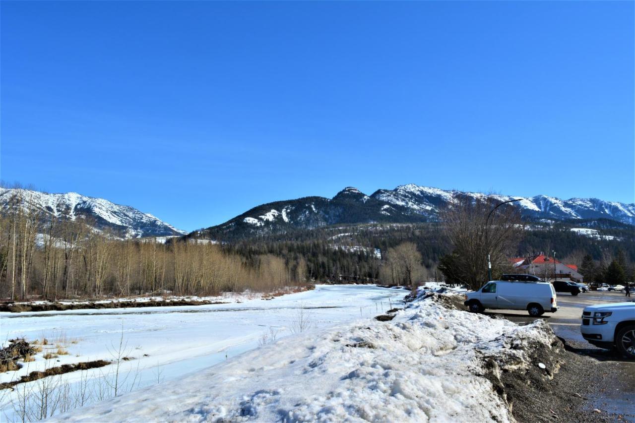 Fernie Stanford Resort ภายนอก รูปภาพ
